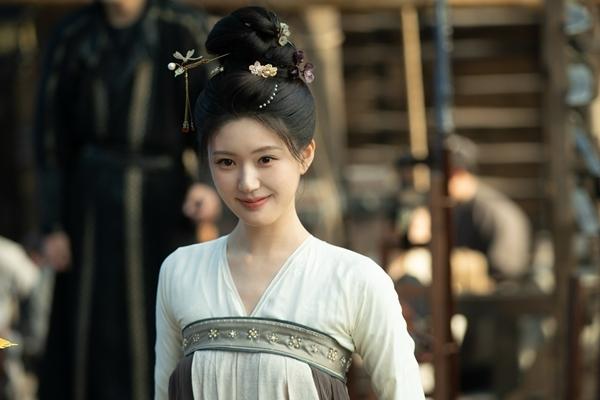 Triệu Lộ Tư bị mỉa mai vì không thể gánh phim, danh tiếng lao dốc không phanh?-4