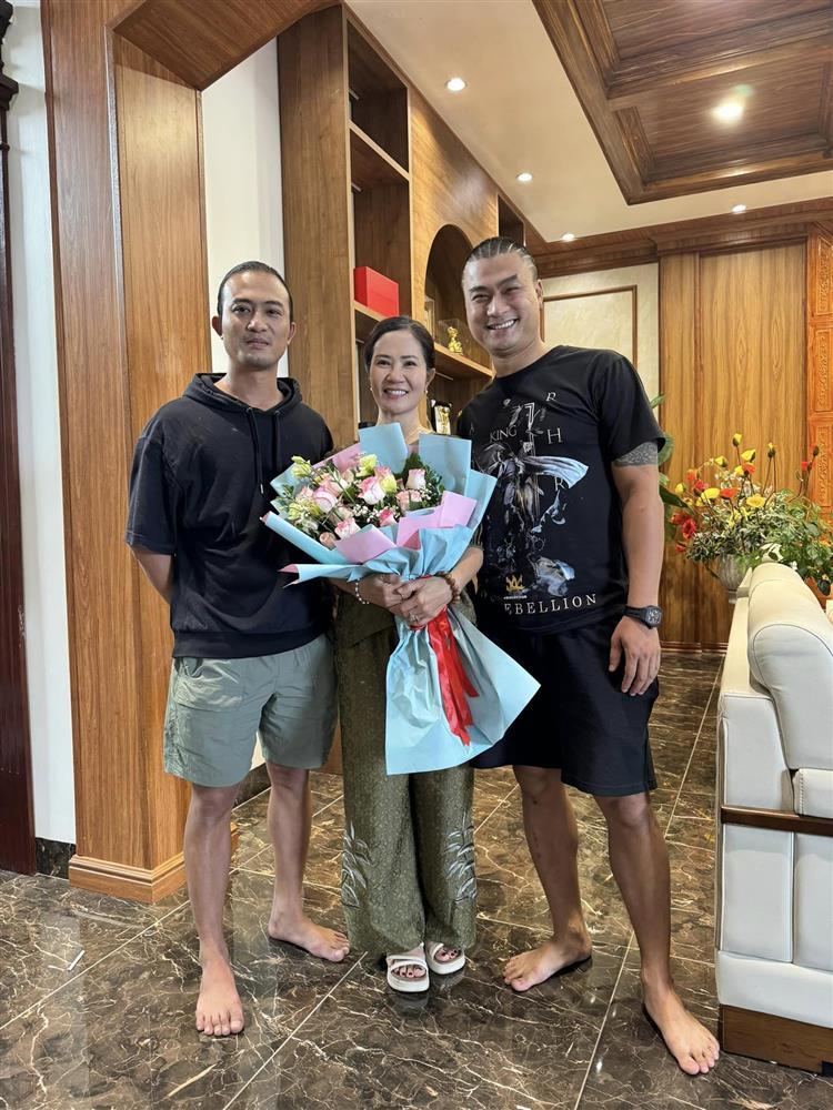 Dàn diễn viên hùng hậu chính thức chia tay phim Độc đạo-8