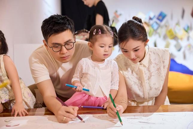 Những cặp đôi showbiz Việt gây tranh cãi vì ‘nổi tiếng nhờ mạng, rắc rối cũng vì mạng’-4