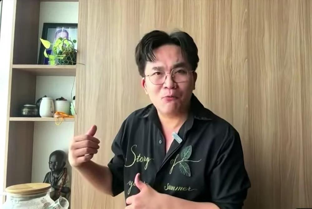 Một nam NSƯT mới 20 tuổi đã được Hoài Linh mời dự tiệc chỉ có 20 người-2