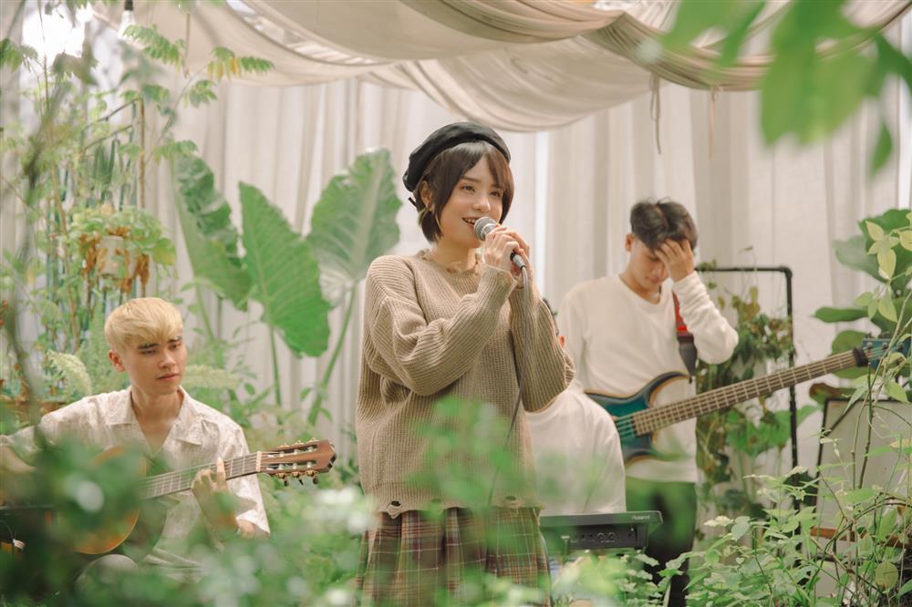 Ca sĩ Thái Trinh lấy chồng kém 6 tuổi: Mối quan hệ với mẹ chồng gây ngưỡng mộ-1