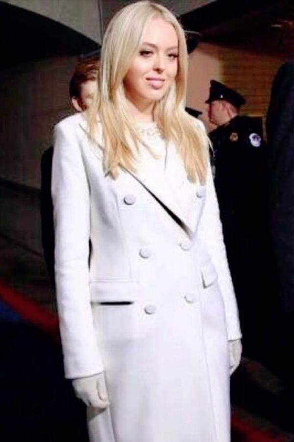 Con gái út Donald Trump có 3 vòng gợi cảm nhờ cách giữ dáng hiệu quả-4