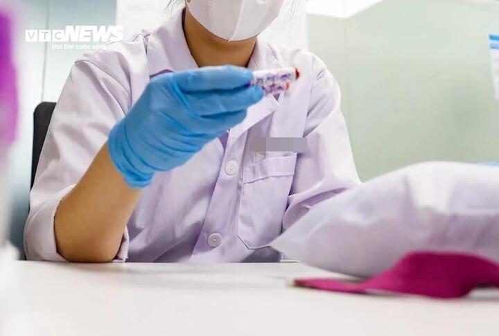 Xét nghiệm ADN, chồng phát hiện bí mật động trời vợ giấu kín suốt một thập kỷ-1