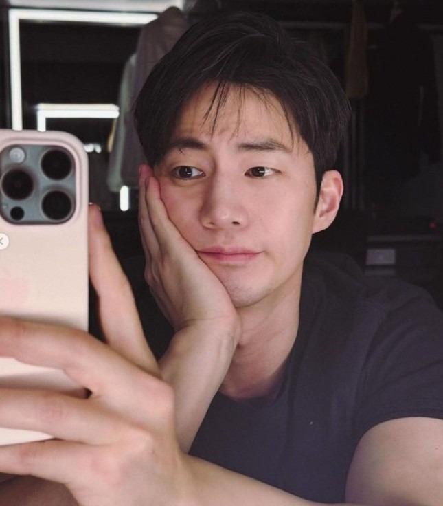 Tìm thấy 2 trang thư tuyệt mệnh của nam diễn viên-2