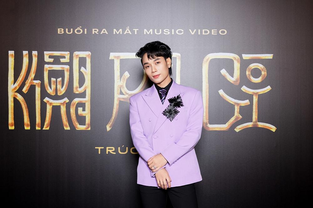 Trúc Nhân lần đầu khoe múi, hoá trap boy văn vở-6