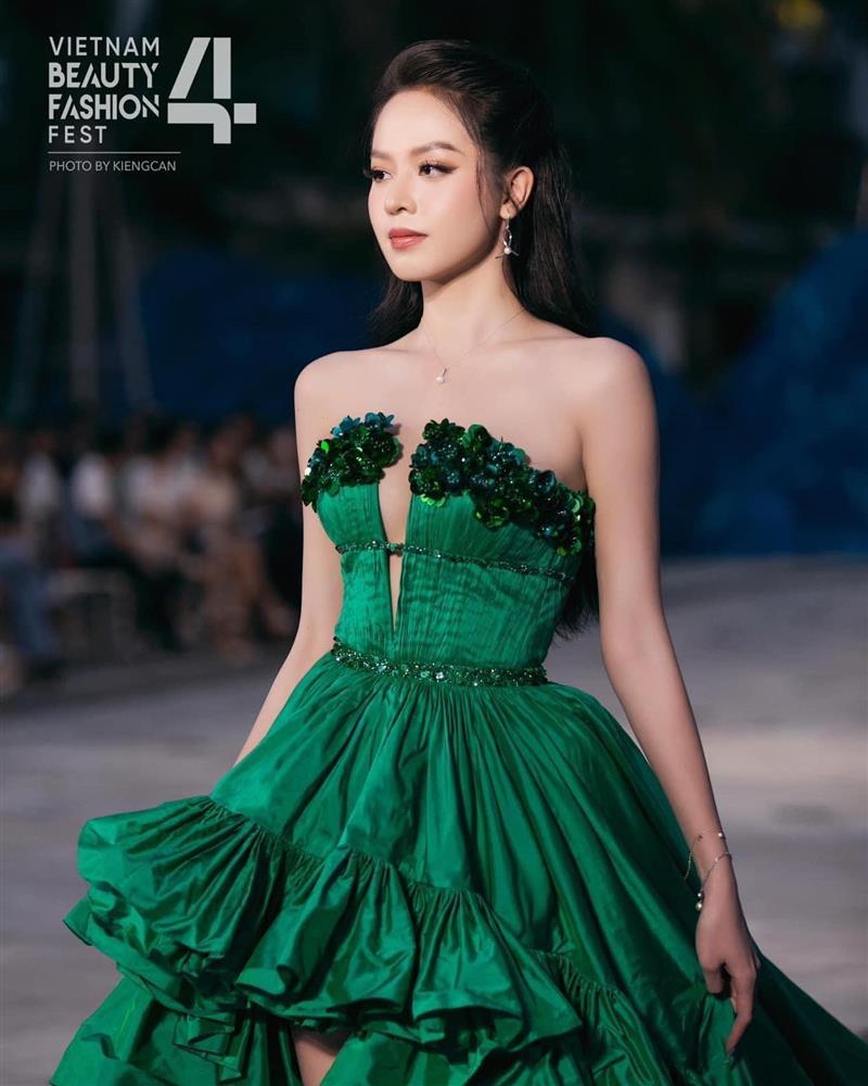Hoa hậu Thanh Thủy từ công chúa tuổi teen đến Miss International-7