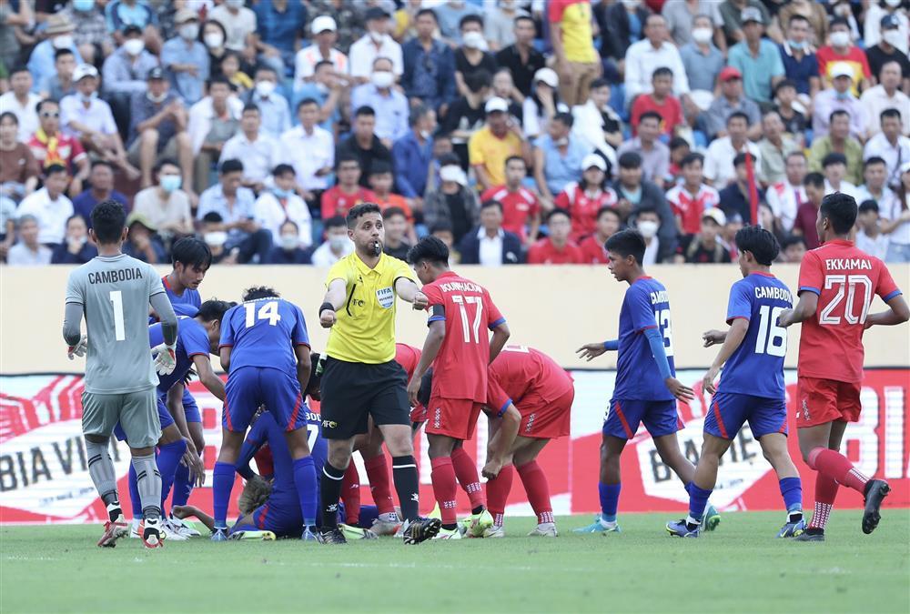 Nhìn Anh trai vượt ngàn chông gai cháy vé, giật mình nhớ cơn sốt khó tin năm nào của tuyển Việt Nam-5