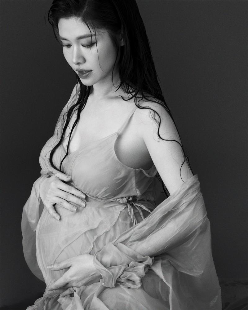 Vợ chồng Đăng Khôi – Thủy Anh tung bộ ảnh kỷ niệm 11 năm ngày cưới-10