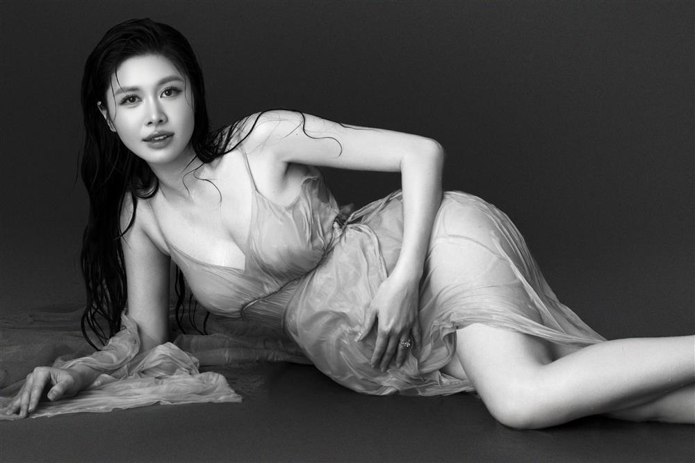 Vợ chồng Đăng Khôi – Thủy Anh tung bộ ảnh kỷ niệm 11 năm ngày cưới-11