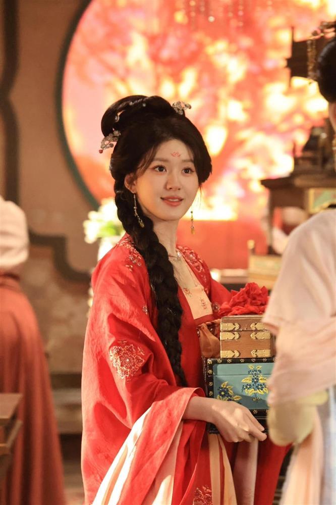 Phía Triệu Lộ Tư lên tiếng về những tranh cãi liên quan đến trang điểm, tạo hình-3