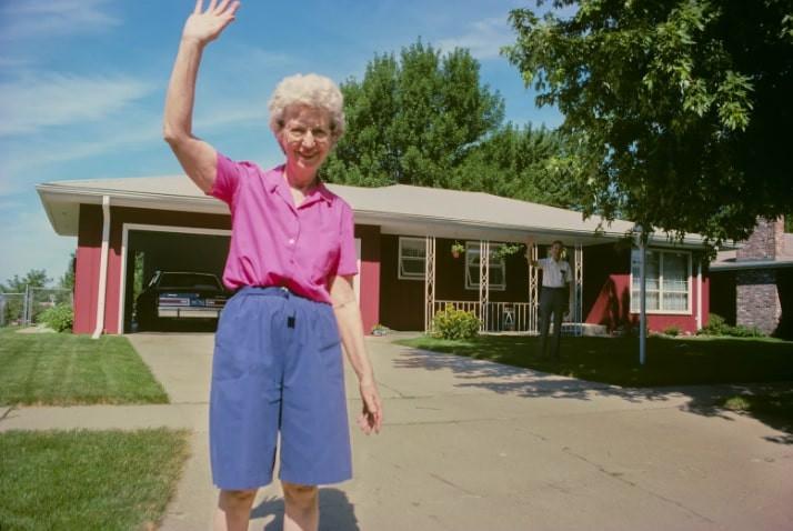 Cụ bà sở hữu bộ ảnh quý hiếm chụp trong 27 năm, ai xem cũng xúc động-1