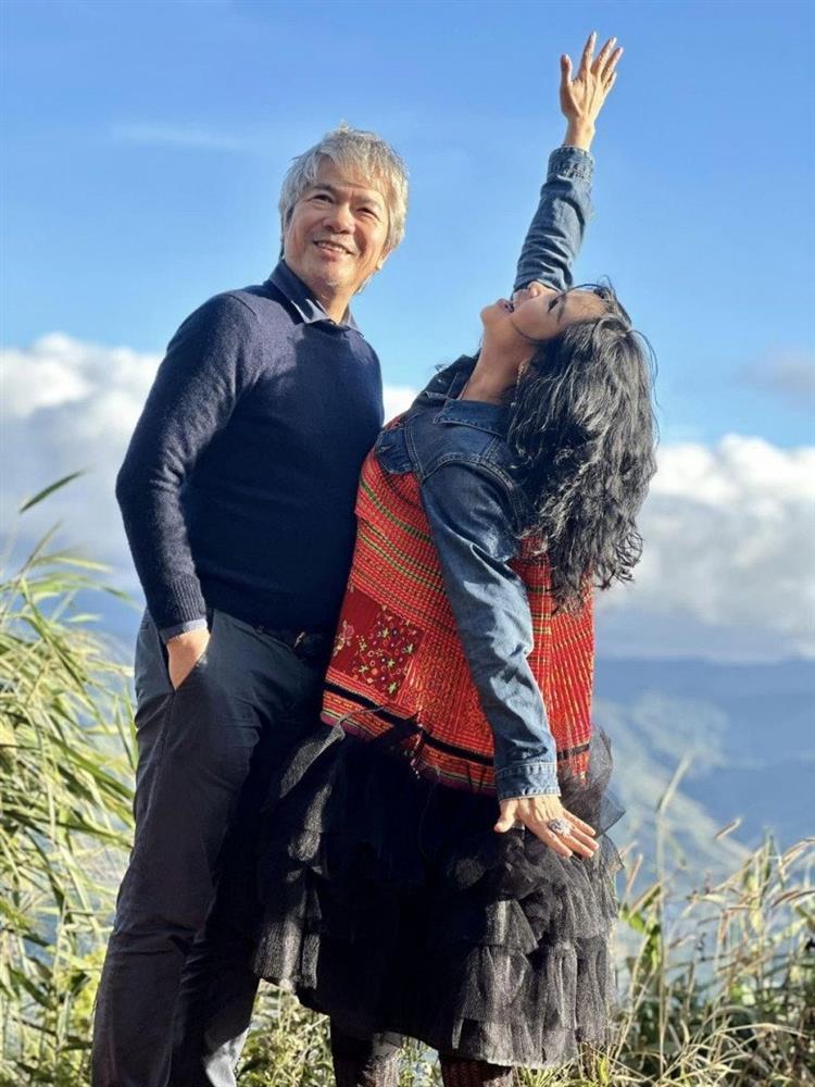 Nữ NSND vào Sài Gòn công tác, đăng status liên quan tới chồng có hơn 300 bình luận-2