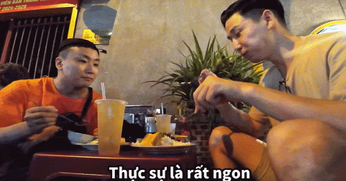 Khách Nhật thử một món ở vỉa hè TPHCM, khen ngon nhất từng ăn-3