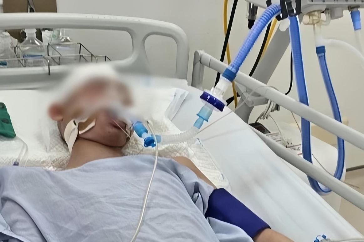 Vì sao hoãn phiên xét xử vụ án nam sinh lớp 8 bị đánh chết não ở Hà Nội?-2