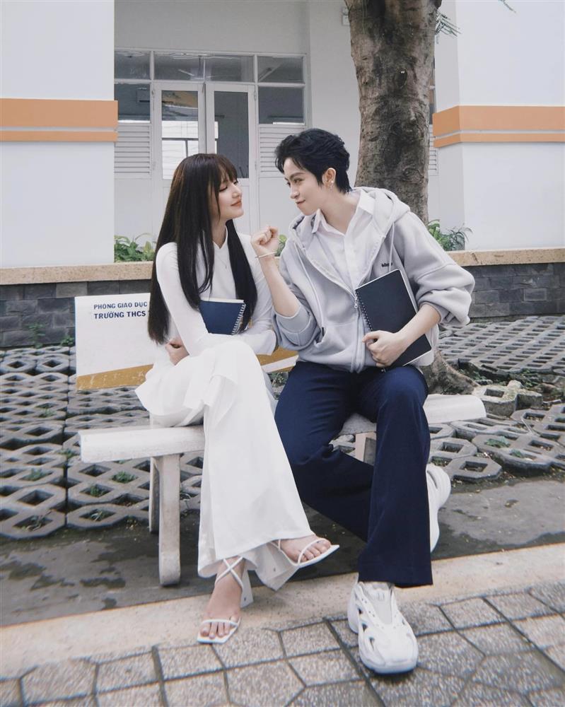 Xoài Non khoe ảnh diện đồ đôi, thân mật với Gil Lê-6