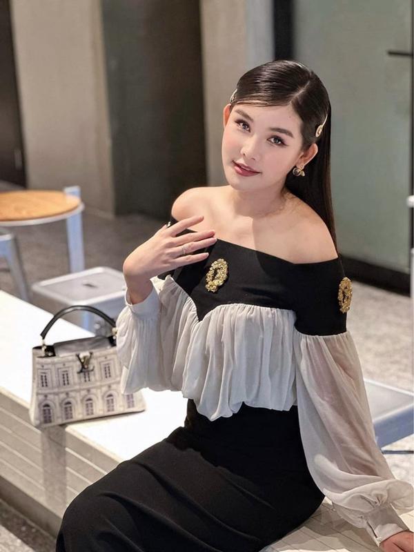 Hoa hậu suýt bị tước vương miện: Giờ là giám đốc trong đại học lớn, cuộc sống viên mãn bên chồng biên tập viên-8