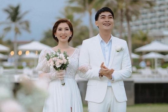 Hôn nhân kín tiếng của Khương Ngọc: Vợ xuất hiện duy nhất trong đám cưới 20 người, giấu con chuyện 'cha là nghệ sĩ'