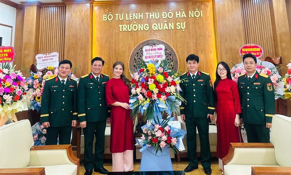 Ngày 20/11 đặc biệt của NSƯT Chiều Xuân, diễn viên Lý Hùng và dàn sao việt-6