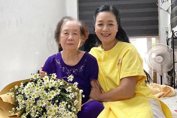 Nghệ sĩ Việt làm công tác giảng dạy, được nhiều học trò yêu mến-8