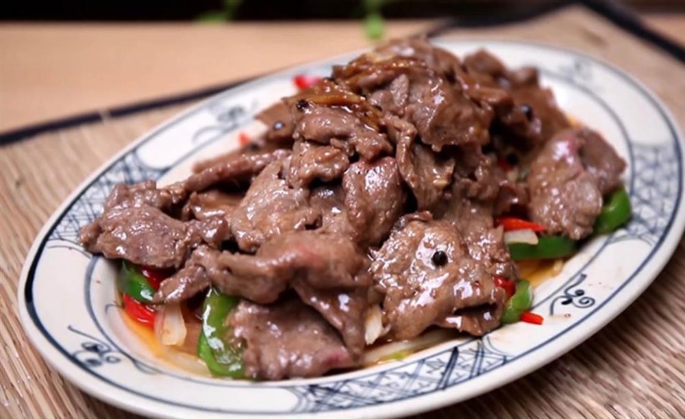 Cách làm bò xốt tiêu đen đơn giản, hấp dẫn-2