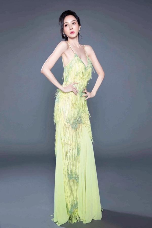 Đệ nhất mỹ nhân Đài Loan khoe vòng eo 56 ở tuổi U60-2