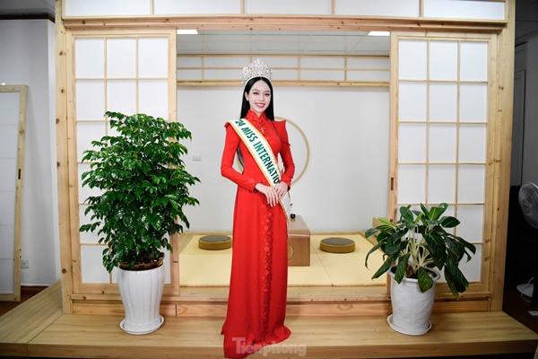 Hoa hậu Thanh Thủy: ‘Tôi muốn mua nhà, đổi xe cho bố mẹ’-9