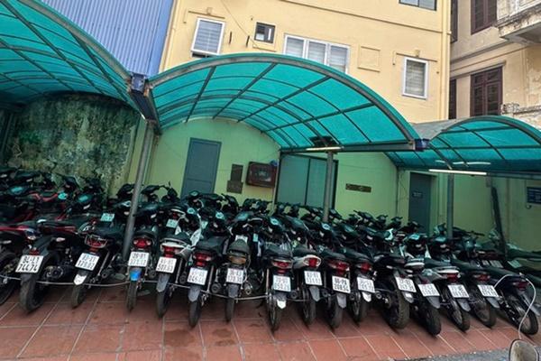 Nhóm đối tượng đột nhập từ nóc nhà ở Đồng Nai bị bắt-2