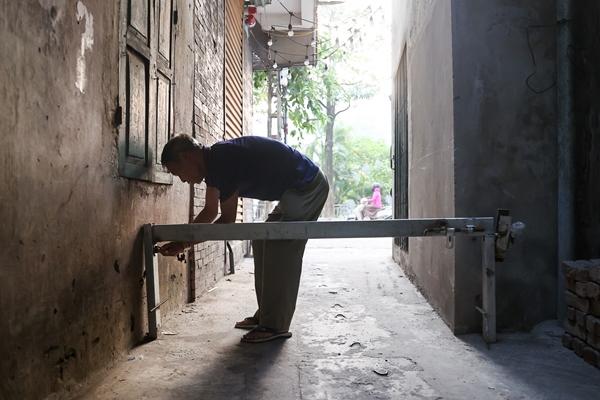 Nữ sinh bật khóc khi bị xử lý vượt đèn đỏ: Em chỉ nghĩ đi nhanh vài giây-6