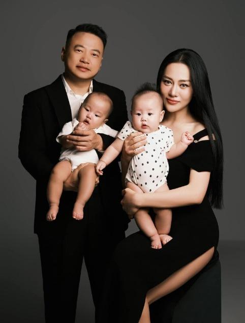 Cặp song sinh nhà Phương Oanh và Shark Bình ngày càng cứng cáp, hành động hài hước-3