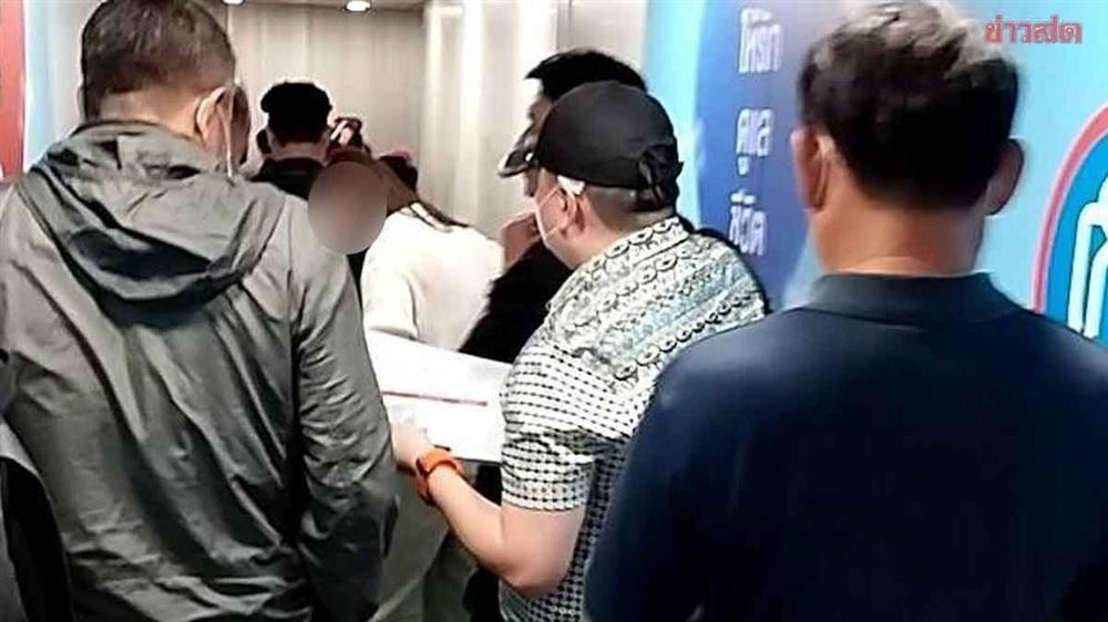 Vụ diễn viên, MC bị bắt: Lần theo dấu vết 73 tỷ đồng, bắt khẩn cấp chính trị gia-1