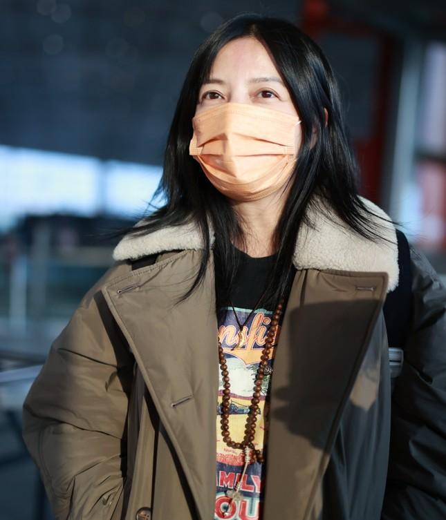 Triệu Vy vẫn cười sau khi bị cưỡng chế tài sản-2