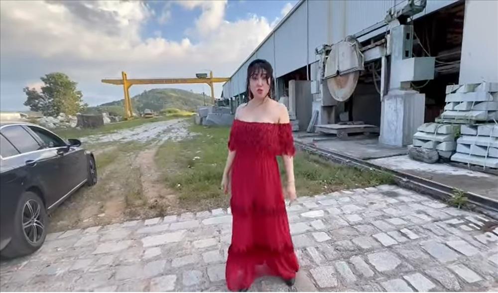 Bạn trai Phi Thanh Vân giàu cỡ nào?-2