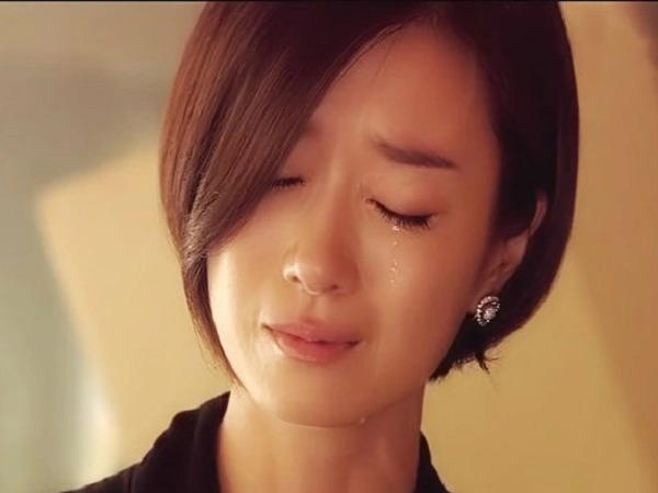 Sáng nào chồng cũng lao vào nhà tắm giặt đồ, mới phát hiện ra bí mật khiến tôi chết lặng-1