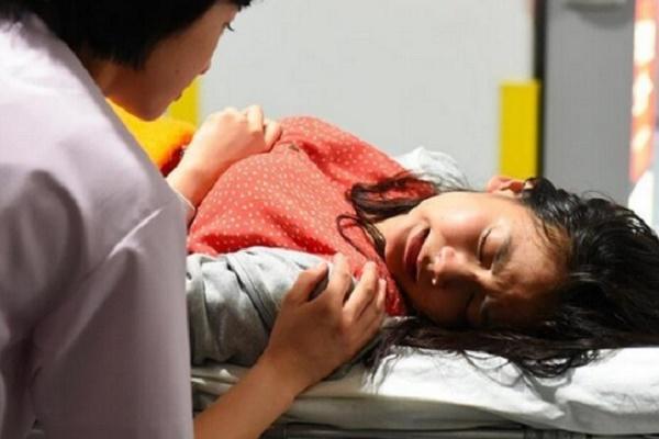 Thai phụ chuyển dạ điêu đứng vì chồng bấm nhầm nút trên ô tô-2