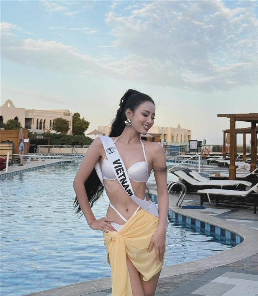 Á hậu Bùi Khánh Linh bốc lửa với bikini trắng tại Miss Intercontinental 2024-3