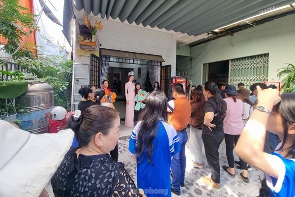 Hoa hậu Thanh Thủy về nhà-1