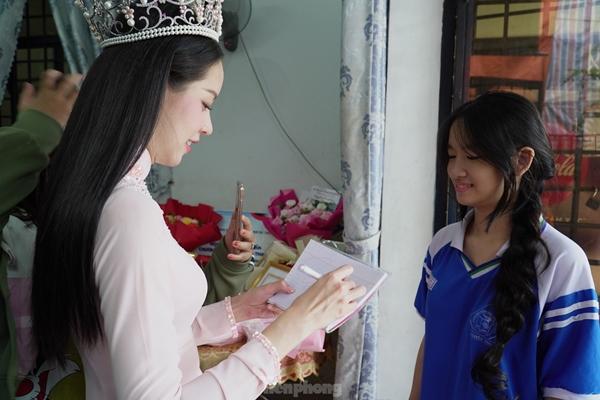 Hoa hậu Thanh Thủy về nhà-7