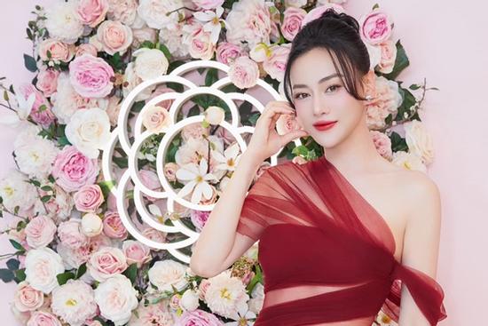 Phản ứng của Phương Oanh khi bị nói 'chụp ảnh chỉnh sửa quá tay'