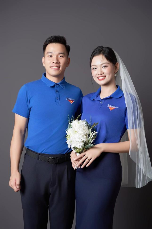 Ảnh cưới áo Đoàn của Hoa khôi bóng chuyền Thu Hoài-1