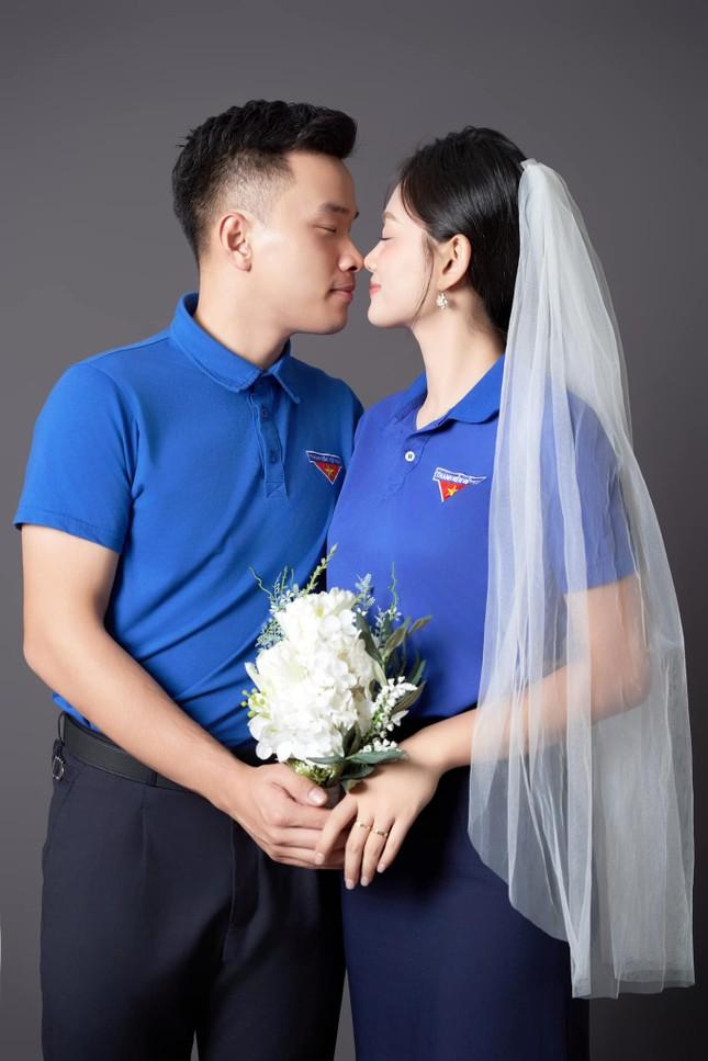 Ảnh cưới áo Đoàn của Hoa khôi bóng chuyền Thu Hoài-8