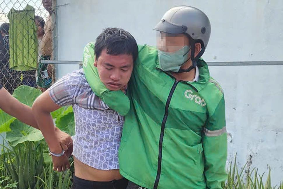 Bi kịch gia đình ở Hà Nội khi chồng dùng kéo đâm vợ rồi tự sát-2