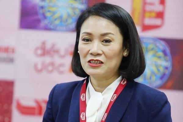 Tùng Dương ngưỡng mộ, BTV Quang Minh coi nhà báo Tạ Bích Loan là người thầy-2