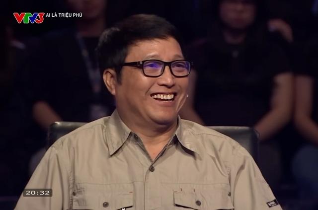 Thầy giáo trả lời câu 15 của Ai là triệu phú: Nhớ kiến thức tốt nhưng vợ dặn đi chợ mua gì thì quên-2