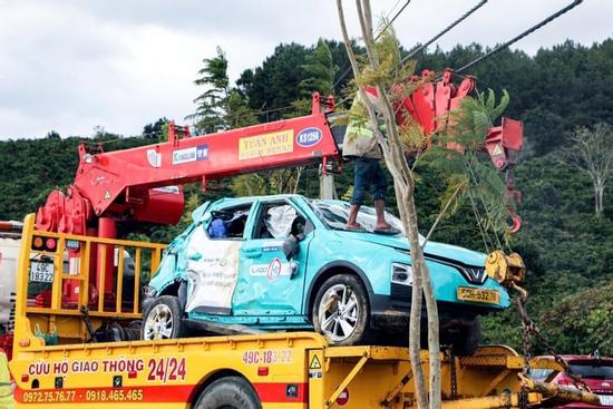 Nạn nhân vụ taxi lật nhào ở Đà Lạt: Không ngờ chuyến du lịch thành nỗi đau lớn