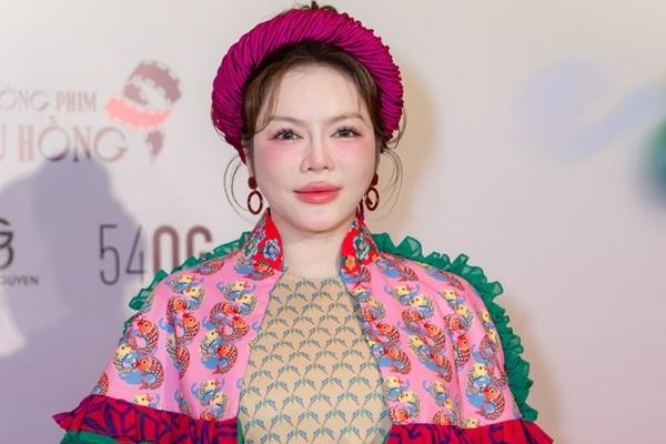 Lý Nhã Kỳ mang túi tiền tỷ đi sự kiện, hút ánh nhìn người đối diện-4