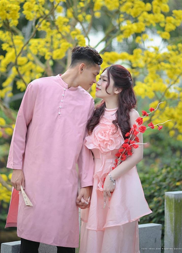 Nửa kia xinh đẹp của tiền đạo tuyển Việt Nam Bùi Vĩ Hào-2