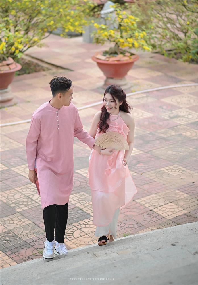 Nửa kia xinh đẹp của tiền đạo tuyển Việt Nam Bùi Vĩ Hào-3