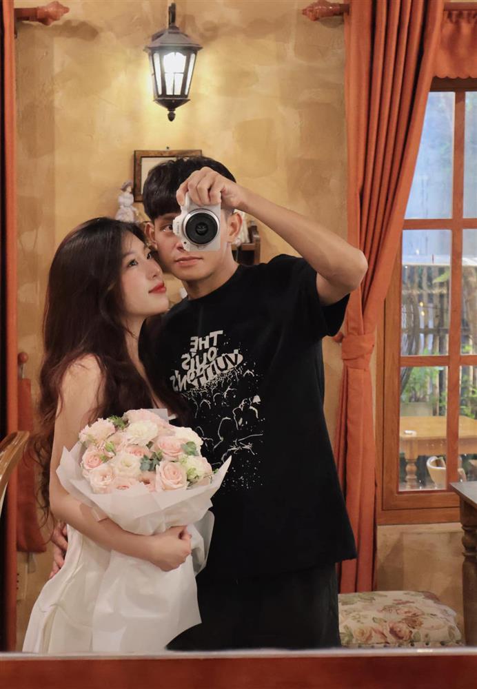 Nửa kia xinh đẹp của tiền đạo tuyển Việt Nam Bùi Vĩ Hào-7