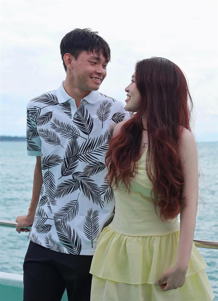 Nửa kia xinh đẹp của tiền đạo tuyển Việt Nam Bùi Vĩ Hào-8