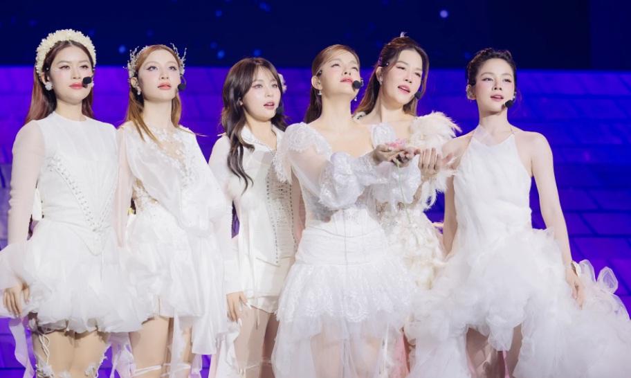 Minh Hằng khóc, liên tục xin lỗi khi 2 chị đẹp chung đội bị loại-1